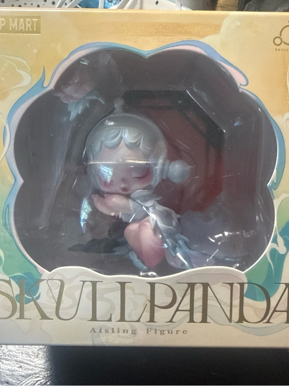 Skullpanda Aisling Figure - Pastel White & Pink Collectible